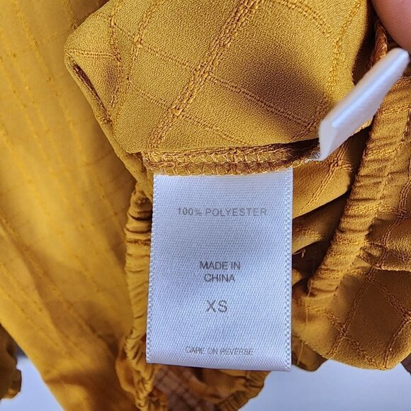 New York & Company Ruffle Mock Neck Top XS - Picture 4 of 5